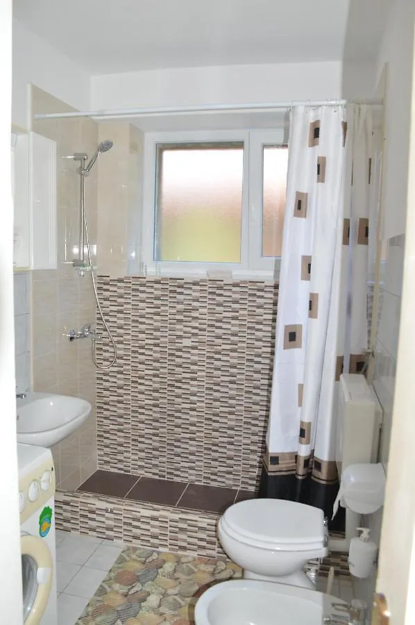 Apartment Stoja Pula 0*,